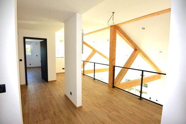 23  sehr große Gallerie