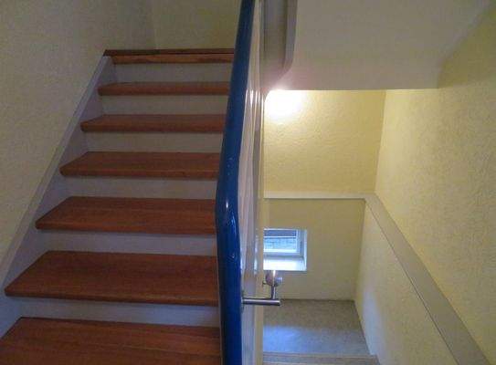 4-Treppenhaus.JPG