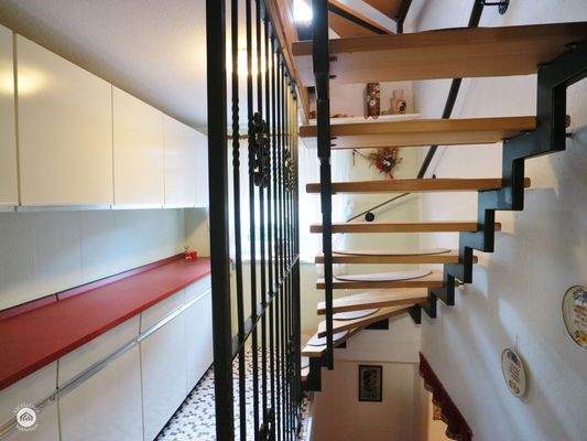 Treppe zum Obergeschoss