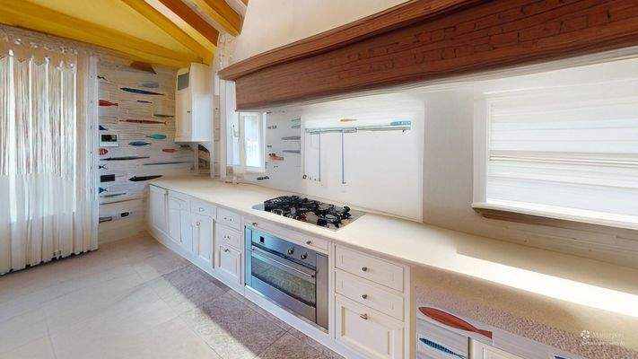 NA-072-17-Villa-di-lusso-vista-lago-a-Padenghe-del