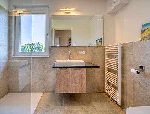 HP7-3-Zimmer-Wohnung-Henndorf-Badezimmer