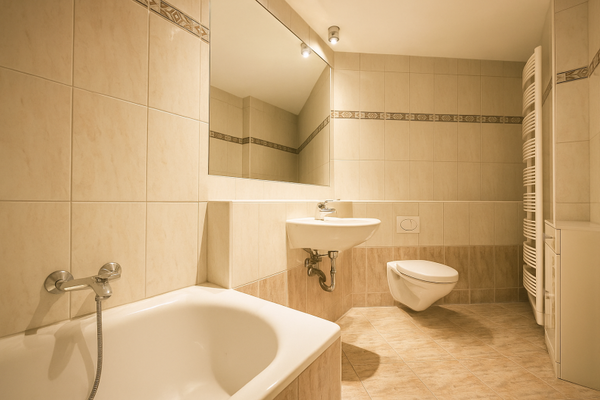 Bad Obergeschoss (möblierungsfrei visualisiert)