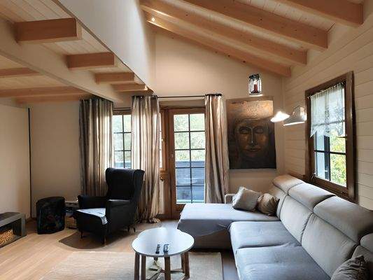 Wohnbereich, leicht mit KI gestylt