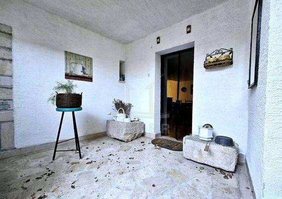 Erdgeschoss: Taverne & Küche 