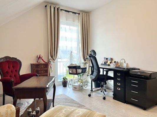 Das Arbeitszimmer/ Kinderzimmer