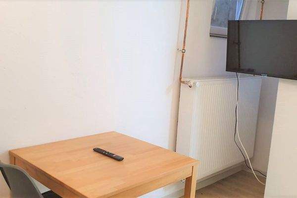 günstiges Zimmer in Stuttgart für Ihr Wohnen auf Zeit 2.jpg