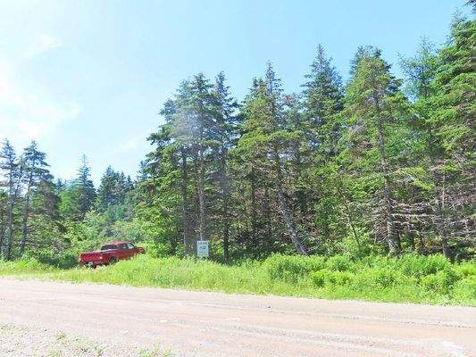 Cape Breton - Preiswertes 8,9 Hektar-Grundstück in