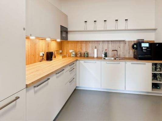 Regus_METZINGEN, Friedrich-Henning Straße_Germany_