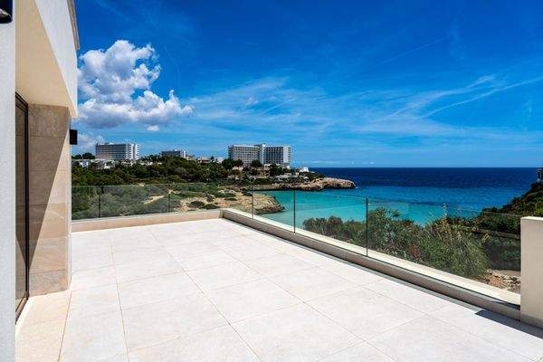 c7a99096-9c62-4aaf-acfc-44b37d4af4e1