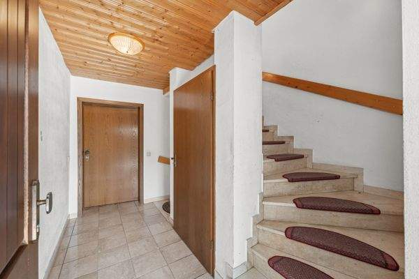 Eingangsbereich EG/ Treppenhaus