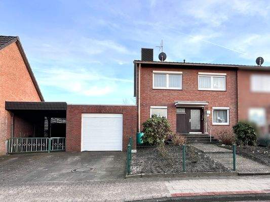  Raum für neue Ideen - Solide Doppelhaushälfte mit Potenzial in guter Lage von Harsefeld