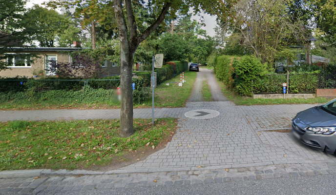 Bild Straßenansicht.png