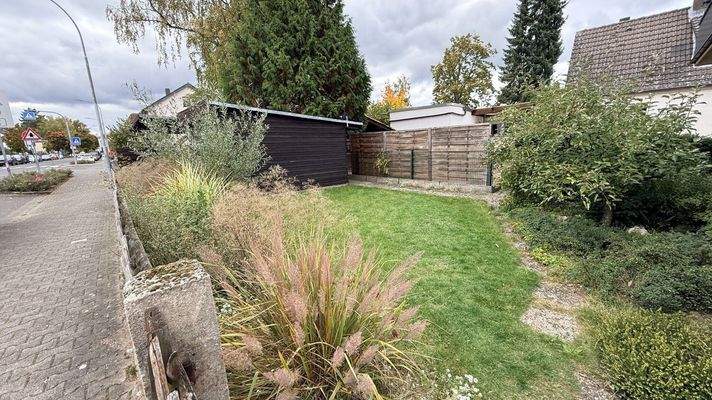 Garten und Fahrradschuppen