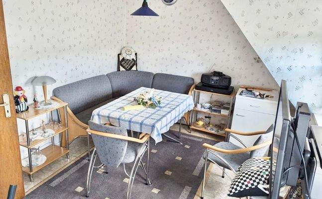 Küche und Esszimmer OG