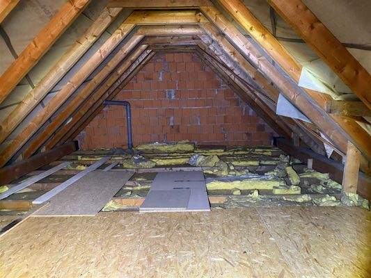 ausbaufähiger Dachboden