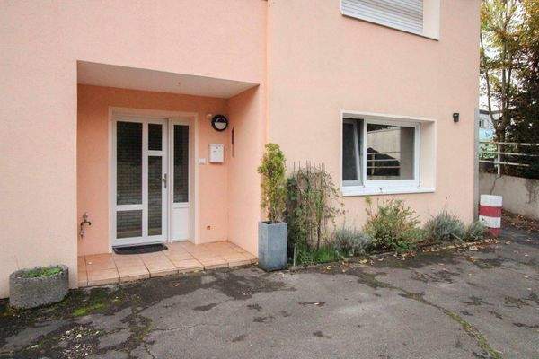 Barriererarmer Eingang