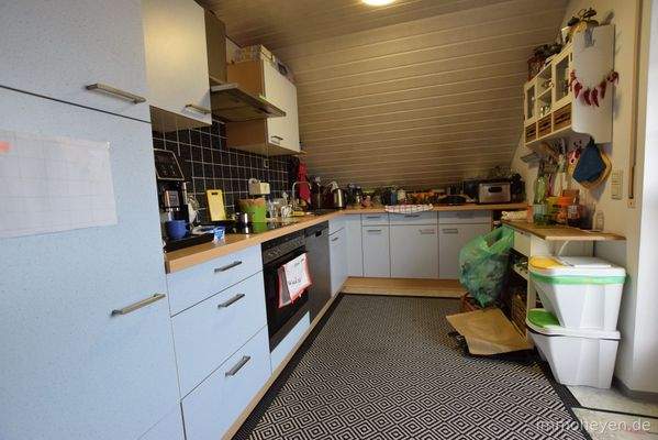 Küche der Dachgeschosswohnung