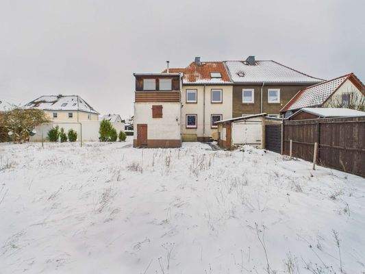 CAM03816G0-PR0122-STILL027