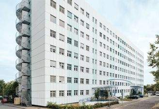 Geschäftshaus mit Büros