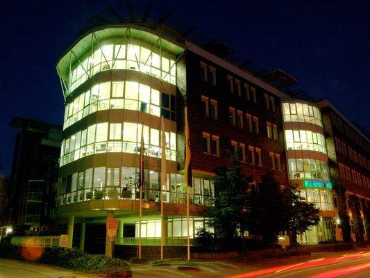 Außenansicht (beleuchtet)