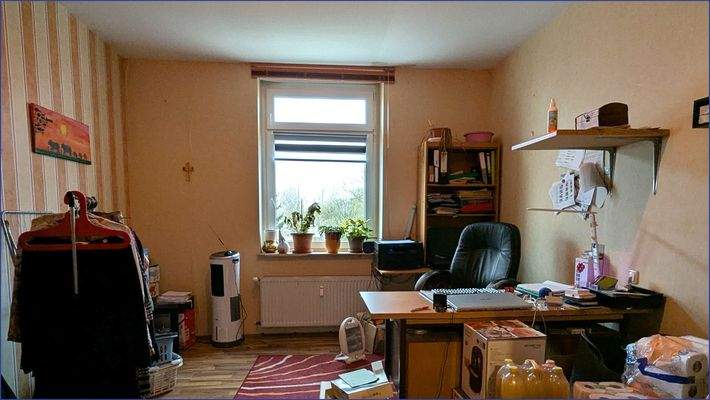 Arbeits- oder Kinderzimmer