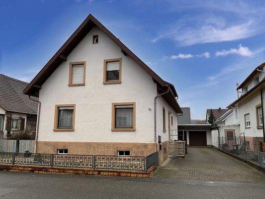 Giebelansicht Straßenseite