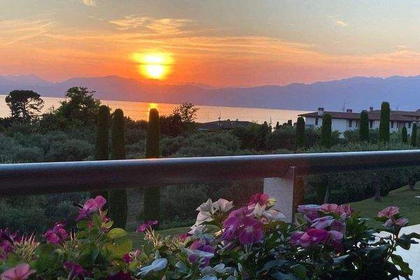 Sonnenuntergang vom Balkon