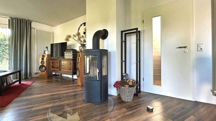 Kamin im Wohnzimmer EG