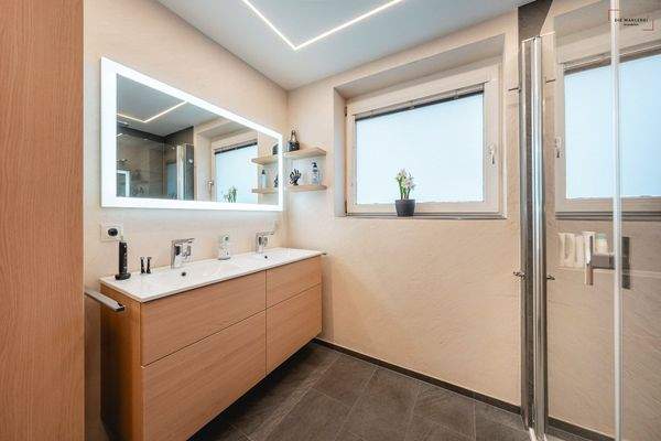 Die_Maklerei_Angerberg-Badezimmer_13