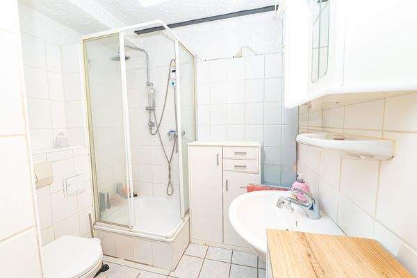 Badezimmer DG Wohnung