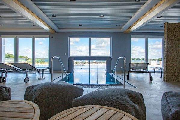 MaMü Pool innen.jpg