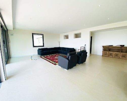 6988pi_23_Villa_Rustiko_Anwesen_Immobilienkauf_Gar