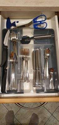 Besteck und Kochutensilien