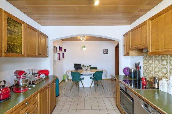 Küche mit Essbereich