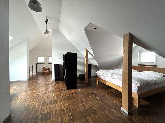 Das helle Dachstudio