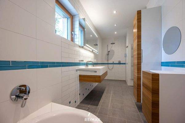 Obergeschoß Badezimmer