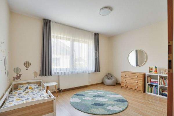 Kinderzimmer mögliche Möblierung 