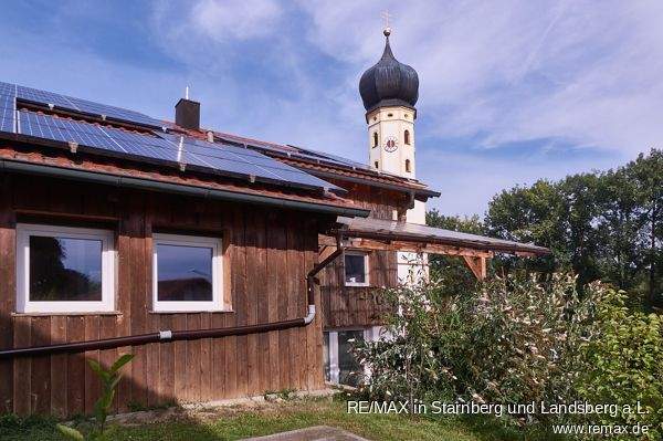 Westansicht mit Sommergartenhaus