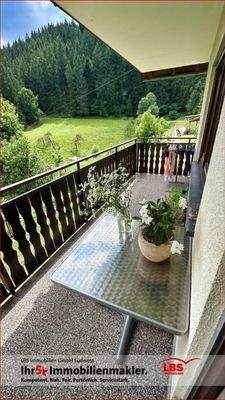 Balkon- Zweifamilienhaus