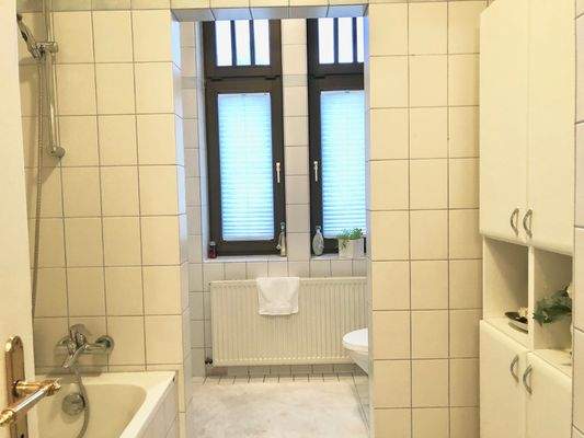 Badezimmer vor der Sanierung