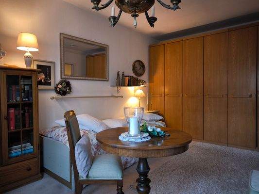 Schlafzimmer Ansicht 2