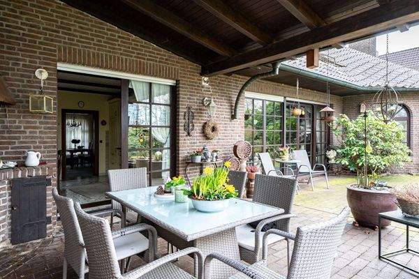 Überdachte Terrasse