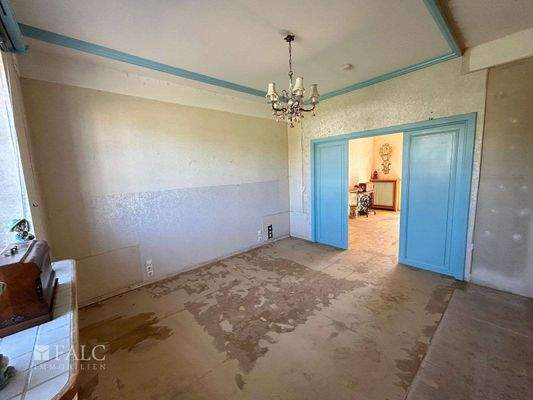 Arbeitszimmer mit angrenzendem Esszimmer