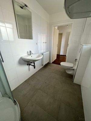 20220705_095800873_iOS