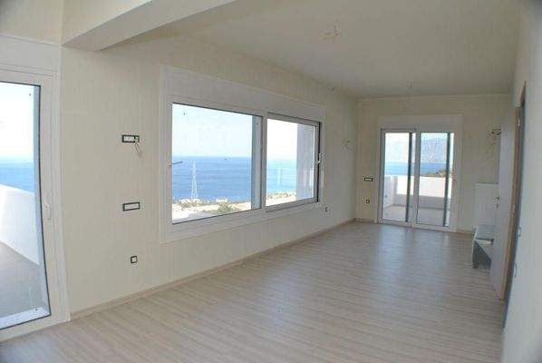 Kreta, Ammoudara: Moderne Villa mit atemberaubender Aussicht in Stadt- und Strandnähe zu verkaufen