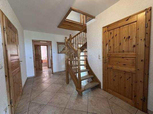 Zugang in´s Dachgeschoss mit Einliegerwohnung