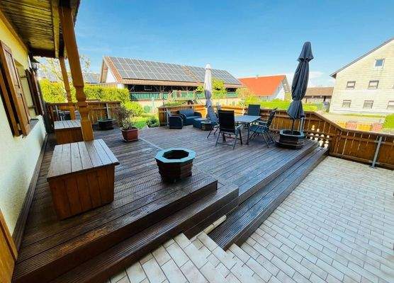 Großzügige Terrasse