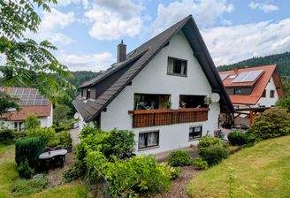 Ansicht mit Garten.jpg