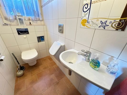 WC EG