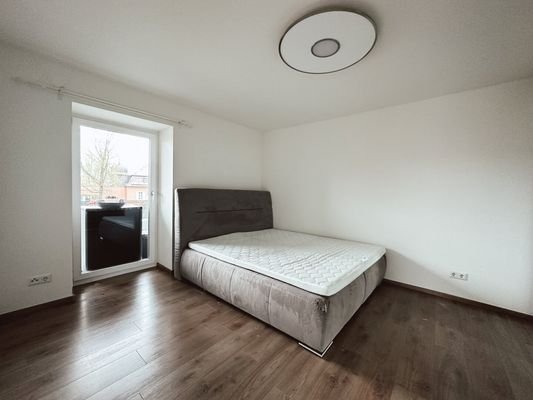 Schlafzimmer - Moderne 2 Zimmer Wohnung mit großem Balkon und Terrasse Miete Grödig Salzburg